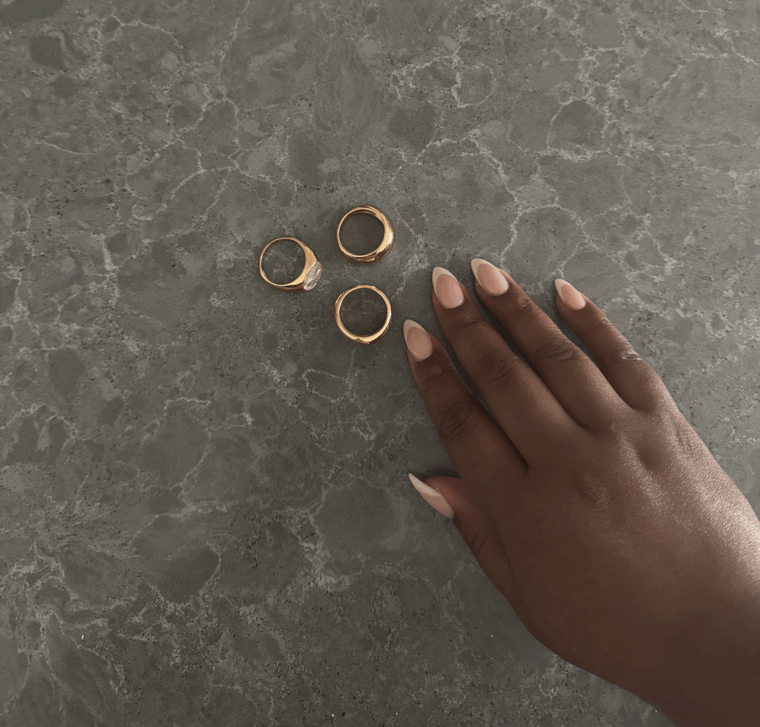 nude nails designs for fall with gold rings