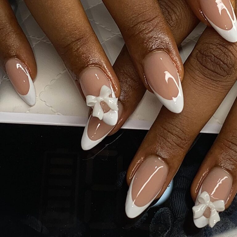 How to Wear Decorative Bow-Tie Nails: A Guide